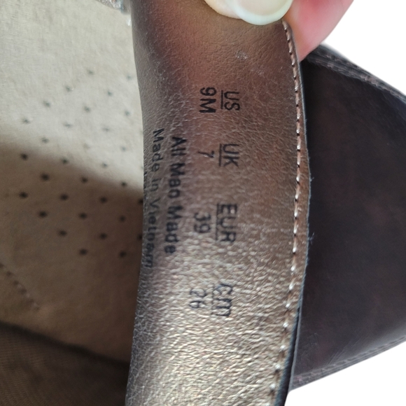 Life Stride Soft Systems Women's Sz 9 Loafers w/Gold Buckle Detail, Flats - Picture 6 of 14